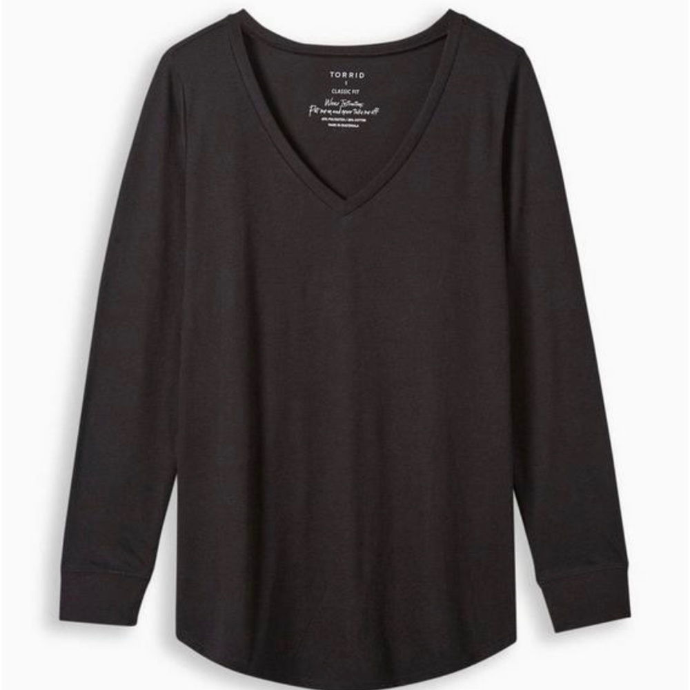 Torrid V-Neck Long Sleeve Tee Classic Fit size 1 (14/16). Black